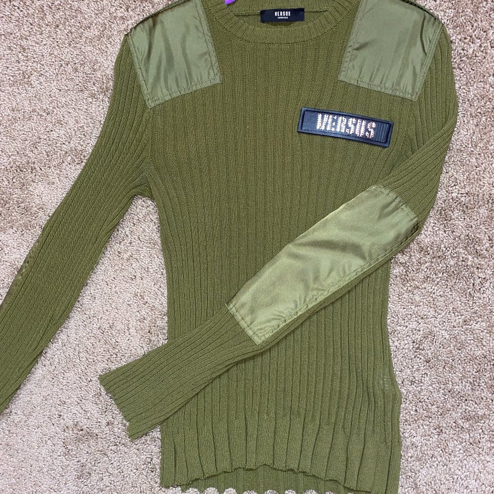 LIKE NEW Versus Versace green ribbed sweater